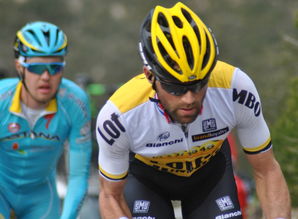 综合格斗赛场焦点！意大利队对阵法国队，强强对话引爆全球球迷关注